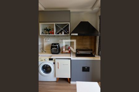 Sacada de apartamento à venda com 2 quartos, 61m² em Continental, Osasco