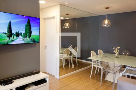 Sala de apartamento à venda com 2 quartos, 61m² em Continental, Osasco