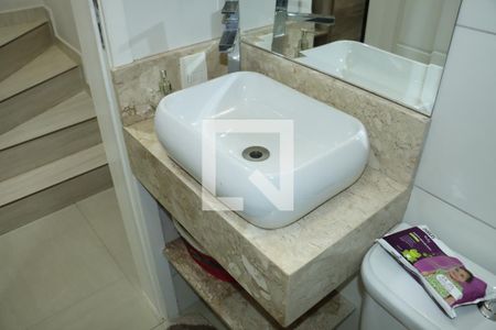 Lavabo de casa para alugar com 3 quartos, 240m² em Chácara Recanto, Cotia
