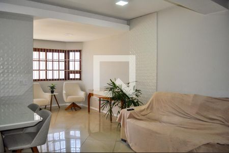 Sala de casa à venda com 3 quartos, 146m² em Hípica, Porto Alegre