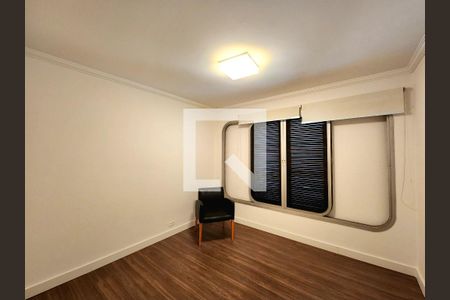 Quarto 1 de apartamento para alugar com 3 quartos, 130m² em Moema, São Paulo