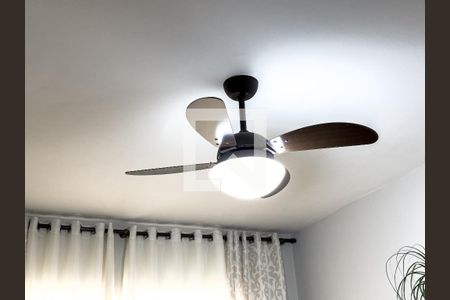 Sala de apartamento à venda com 2 quartos, 60m² em Irajá, Rio de Janeiro