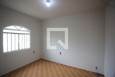 Quarto 1 de casa para alugar com 2 quartos, 70m² em Palmeiras, Belo Horizonte