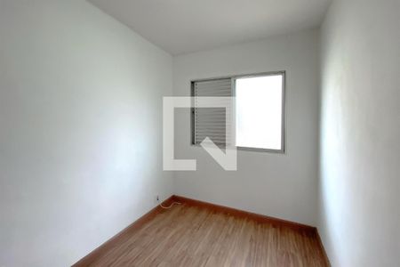 Quarto 1 de apartamento para alugar com 3 quartos, 75m² em Palmares, Belo Horizonte