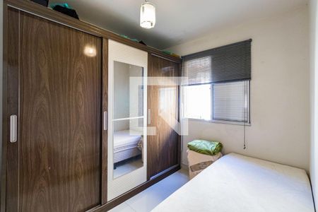 Quarto 2 de apartamento para alugar com 2 quartos, 47m² em Parque Munhoz, São Paulo