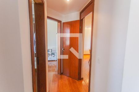 Corredor de apartamento à venda com 3 quartos, 116m² em Funcionários, Belo Horizonte