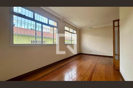 Sala de apartamento à venda com 3 quartos, 90m² em Carlos Prates, Belo Horizonte