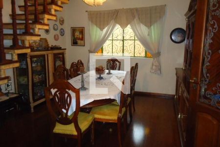 Casa à venda com 4 quartos, 325m² em Casa Branca, Santo André