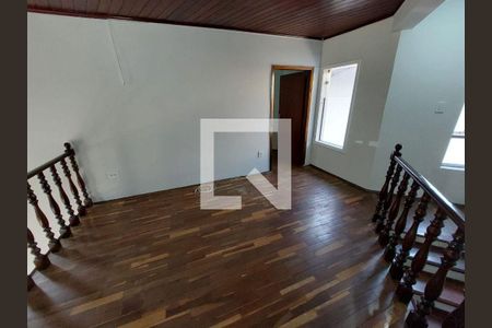 Casa à venda com 3 quartos, 298m² em Campestre, Santo André