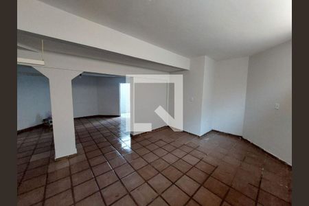 Casa à venda com 3 quartos, 298m² em Campestre, Santo André