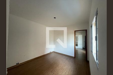 Casa à venda com 4 quartos, 512m² em Vila Gilda, Santo André