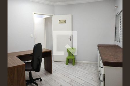 Casa à venda com 3 quartos, 217m² em Vila Scarpelli, Santo André