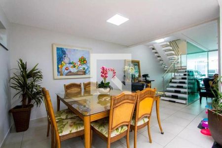 Casa à venda com 3 quartos, 200m² em Paraíso, Santo André