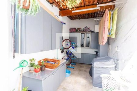 Casa à venda com 3 quartos, 260m² em Vila Metalúrgica, Santo André