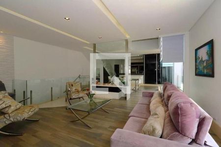 Casa à venda com 4 quartos, 357m² em Vila Vitória, Santo André