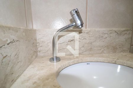 Lavabo 1 de casa à venda com 4 quartos, 152m² em Parque das Nações, Santo André