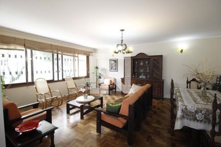 Sala de casa à venda com 4 quartos, 300m² em Três Figueiras, Porto Alegre