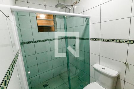 Banheiro da Suíte de casa para alugar com 2 quartos, 81m² em Jardim Record, Taboão da Serra