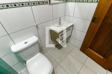 Banheiro da Suíte de casa para alugar com 2 quartos, 81m² em Jardim Record, Taboão da Serra