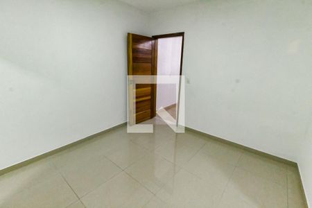 Suíte de casa para alugar com 2 quartos, 81m² em Jardim Record, Taboão da Serra