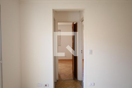 Corredor de apartamento para alugar com 3 quartos, 104m² em Vila Castelo, São Paulo
