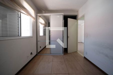 Quarto 1 de apartamento à venda com 2 quartos, 52m² em Vila Talarico, São Paulo