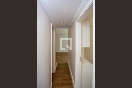 Corredor de apartamento para alugar com 3 quartos, 69m² em Jardim Melo, Diadema