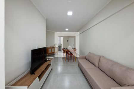 Sala de apartamento para alugar com 3 quartos, 77m² em Vila Tupi, Praia Grande