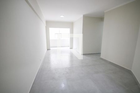Sala de apartamento para alugar com 2 quartos, 77m² em Vila Tupi, Praia Grande