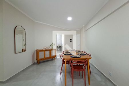 Sala de apartamento para alugar com 3 quartos, 77m² em Vila Tupi, Praia Grande