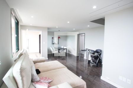 Sala de casa de condomínio à venda com 3 quartos, 450m² em Taquara, Rio de Janeiro