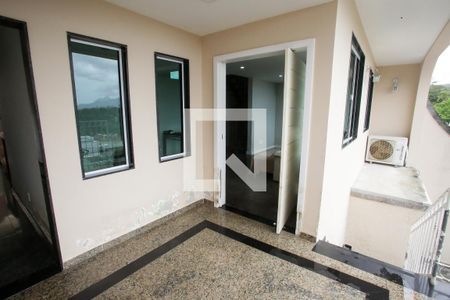 Varanda da Sala de casa de condomínio à venda com 3 quartos, 450m² em Taquara, Rio de Janeiro
