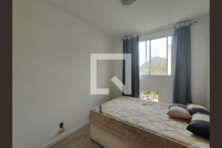 Quarto 1 de apartamento para alugar com 3 quartos, 53m² em Vargem Pequena, Rio de Janeiro
