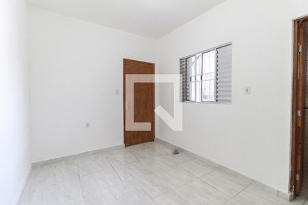 Suíte de casa para alugar com 1 quarto, 50m² em Jardim Santa Teresinha, São Paulo