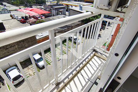 Sala - varanda de apartamento para alugar com 2 quartos, 48m² em Jacarepaguá, Rio de Janeiro