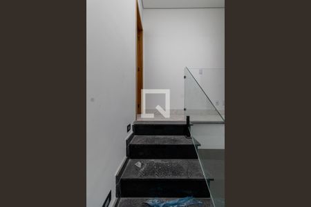 Escada de casa à venda com 2 quartos, 85m² em Vila Granada, São Paulo