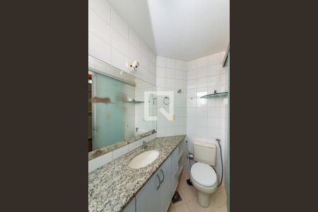 Banheiro da Suíte de apartamento para alugar com 4 quartos, 104m² em Buritis, Belo Horizonte