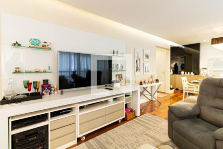 Sala de apartamento à venda com 3 quartos, 132m² em Água Branca, São Paulo