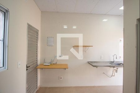 Sala/Quarto de casa para alugar com 1 quarto, 20m² em Cidade Satélite Íris, Campinas