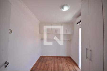 Quarto 1 de casa à venda com 3 quartos, 100m² em Vila Constança, São Paulo