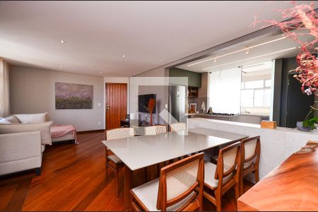 Sala  de apartamento à venda com 3 quartos, 100m² em São Pedro, Belo Horizonte