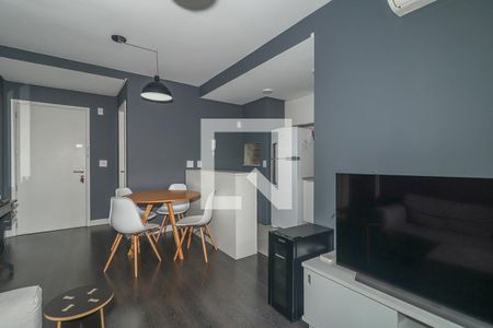 Sala de apartamento para alugar com 1 quarto, 52m² em Petrópolis, Porto Alegre
