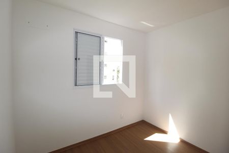 Quarto 1 de apartamento para alugar com 2 quartos, 52m² em Costa E Silva, Porto Alegre