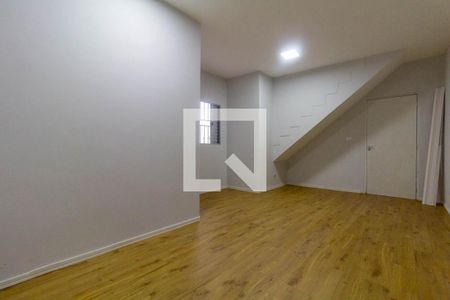 Quarto de casa para alugar com 1 quarto, 80m² em Jardim Danfer, São Paulo