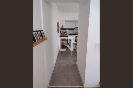 Corredor de casa à venda com 3 quartos, 116m² em Chácara Monte Alegre, São Paulo