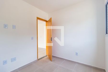 Quarto de apartamento para alugar com 2 quartos, 47m² em Vila Bertioga, São Paulo