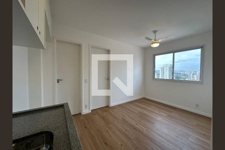 Sala/Cozinha de apartamento para alugar com 2 quartos, 35m² em Barra Funda, São Paulo