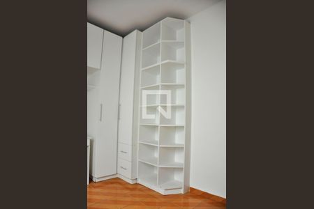 Quarto 1 de casa à venda com 3 quartos, 140m² em Jardim Peri, São Paulo