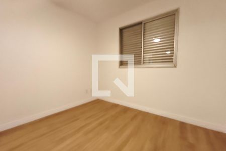 Quarto de apartamento à venda com 1 quarto, 57m² em Centro, Campinas
