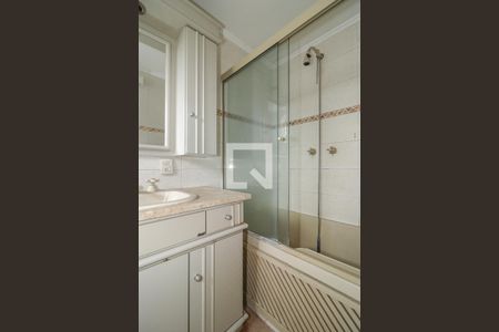 Banheiro da Suíte de apartamento à venda com 3 quartos, 104m² em Petrópolis, Porto Alegre